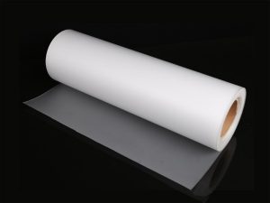 Translucent flame retardant polycarbonate film
