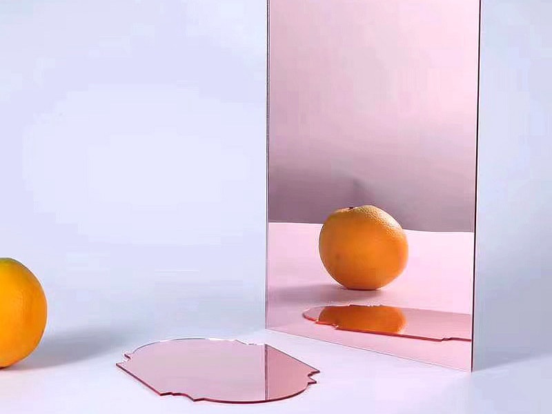 Rosa Acrylglas-Spiegel